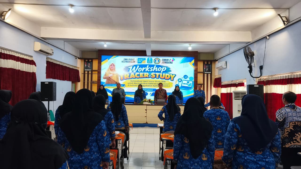 Dosen FEBI UBS PPNI Menjadi Narasumber dalam Workshop Tracer Study di SMKN 2 Jombang